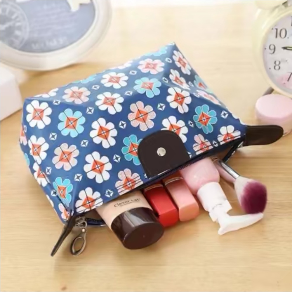 NIB Baby Duck 🐤 Compact Bag - Picture 2 of 5